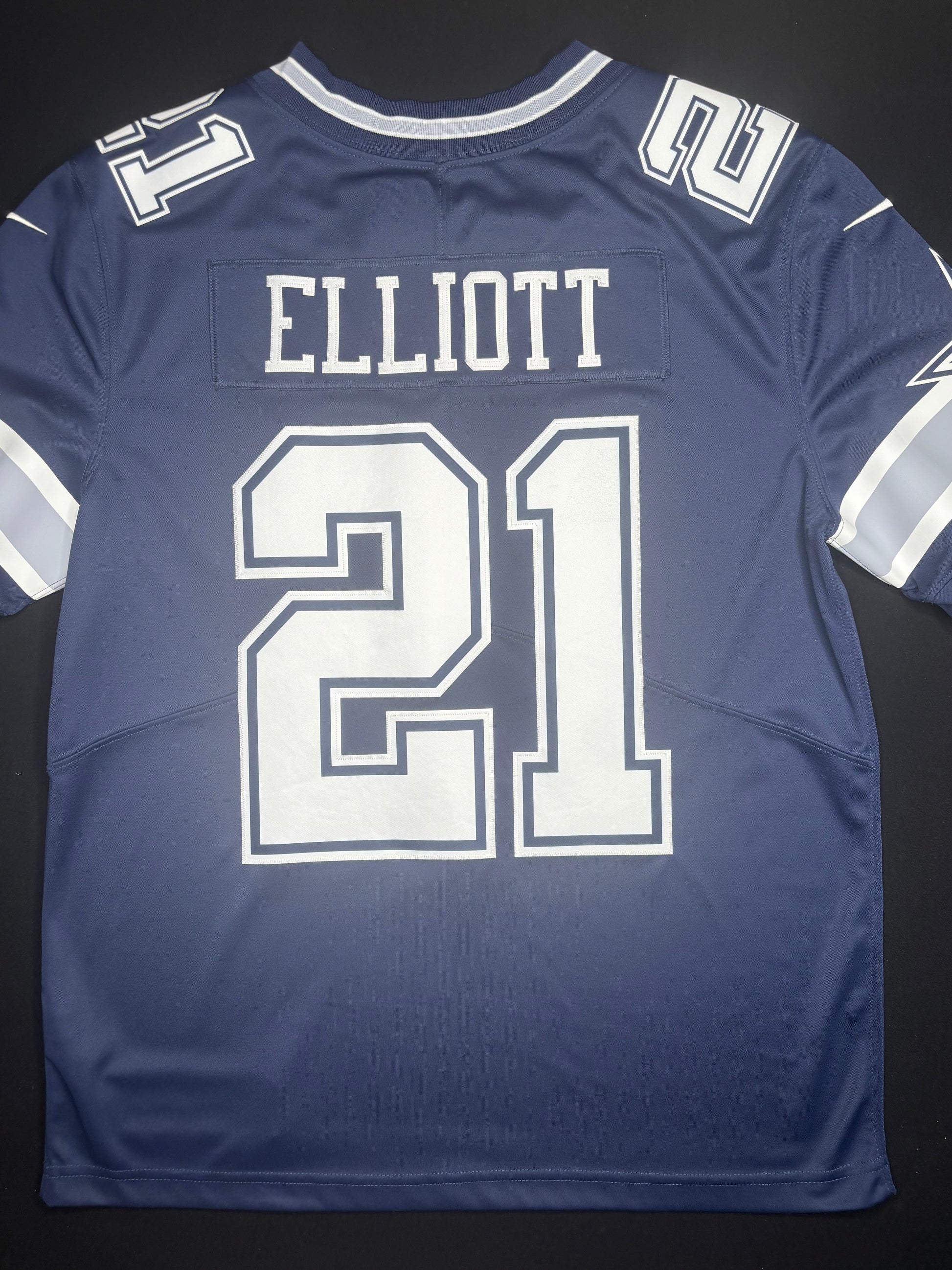 Dallas Cowboys Ezekiel Elliott Nike Elite Football Jersey Size: Large