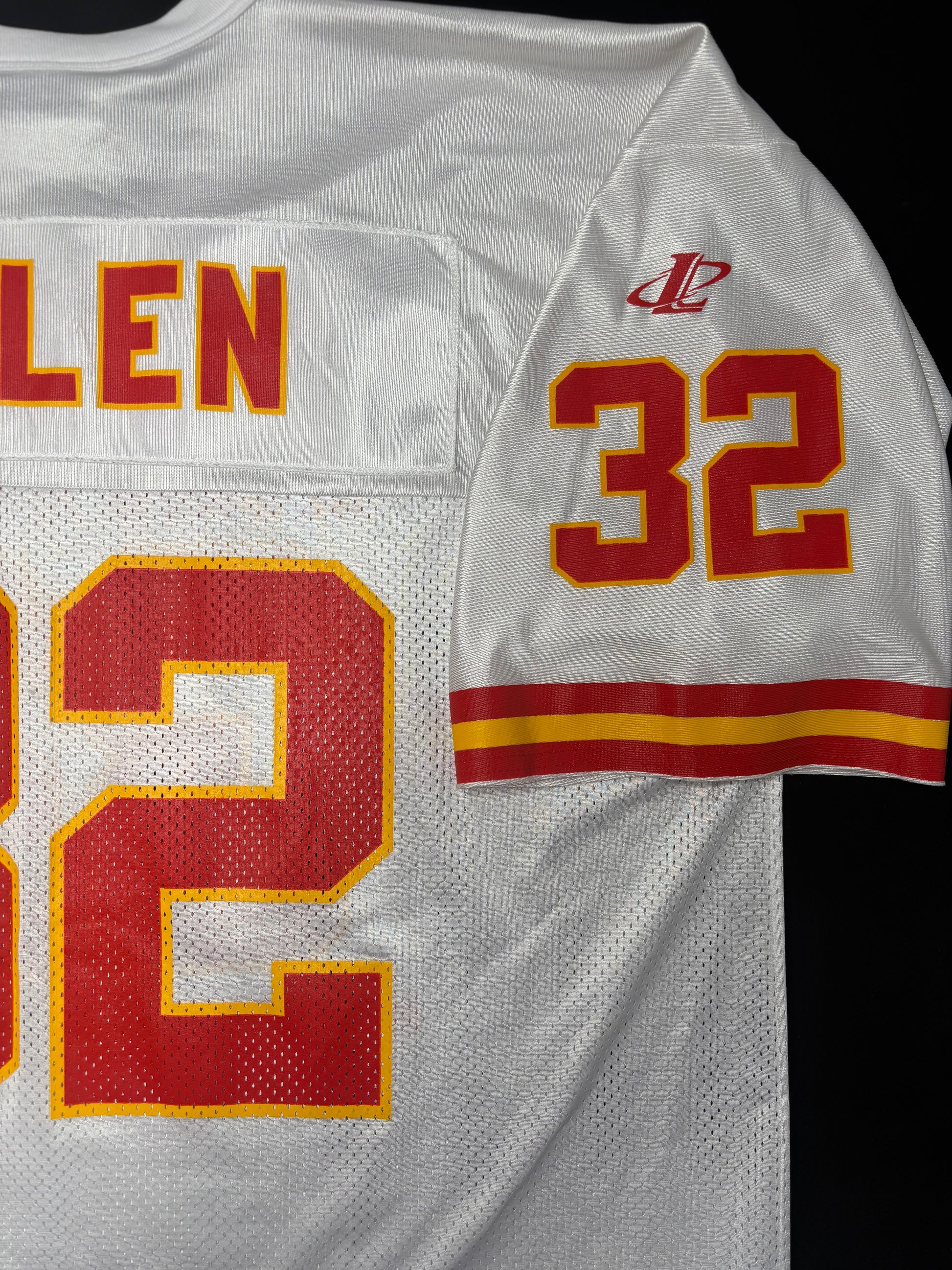 Kansas City Chiefs Marcus Allen Jersey Retirement Commemorative Logo Atheltic Football Jersey Size: XL