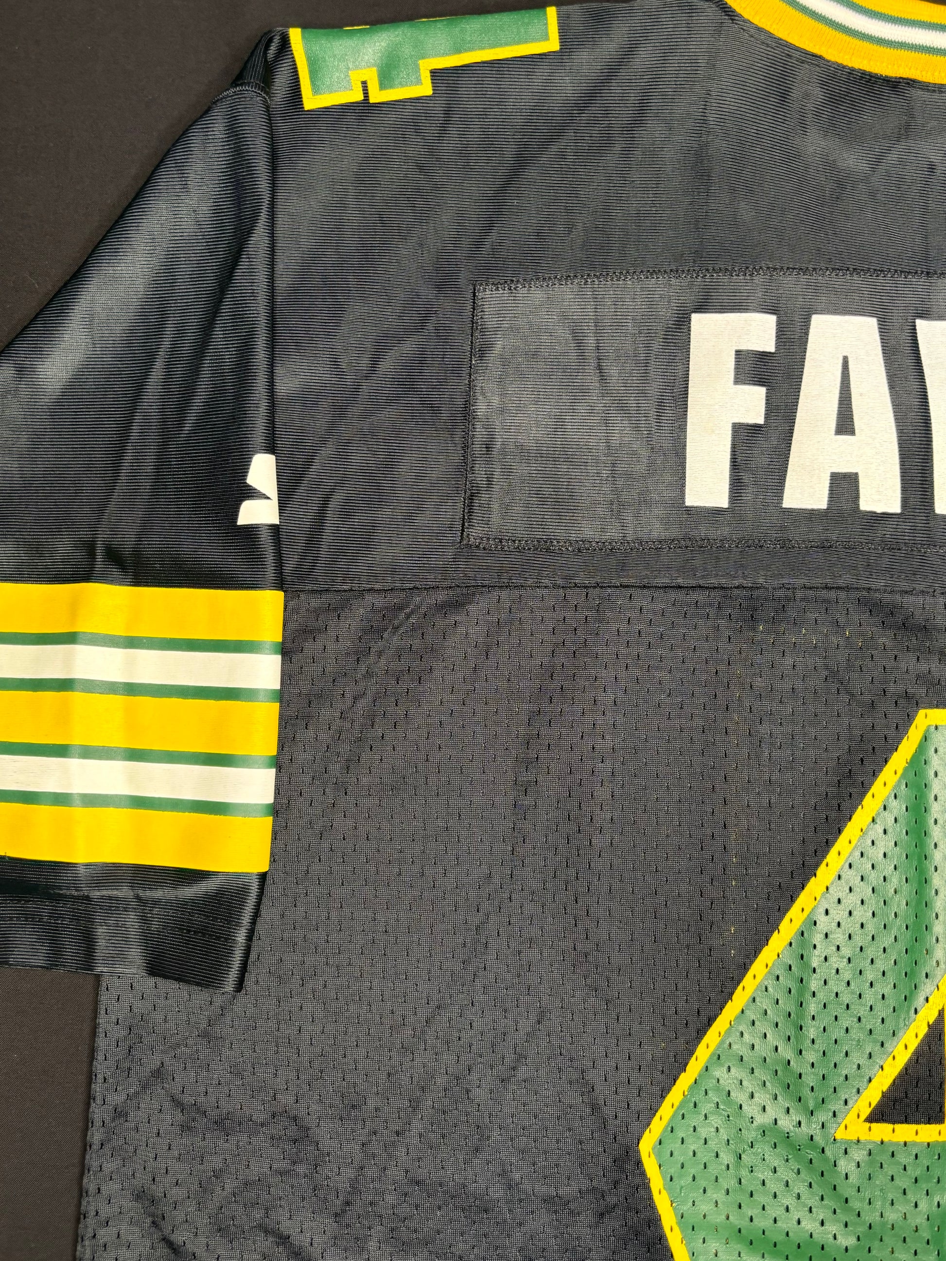 Vintage Green Bay Packers Brett Favre Alt Black Starter Football Jersey Size: 48