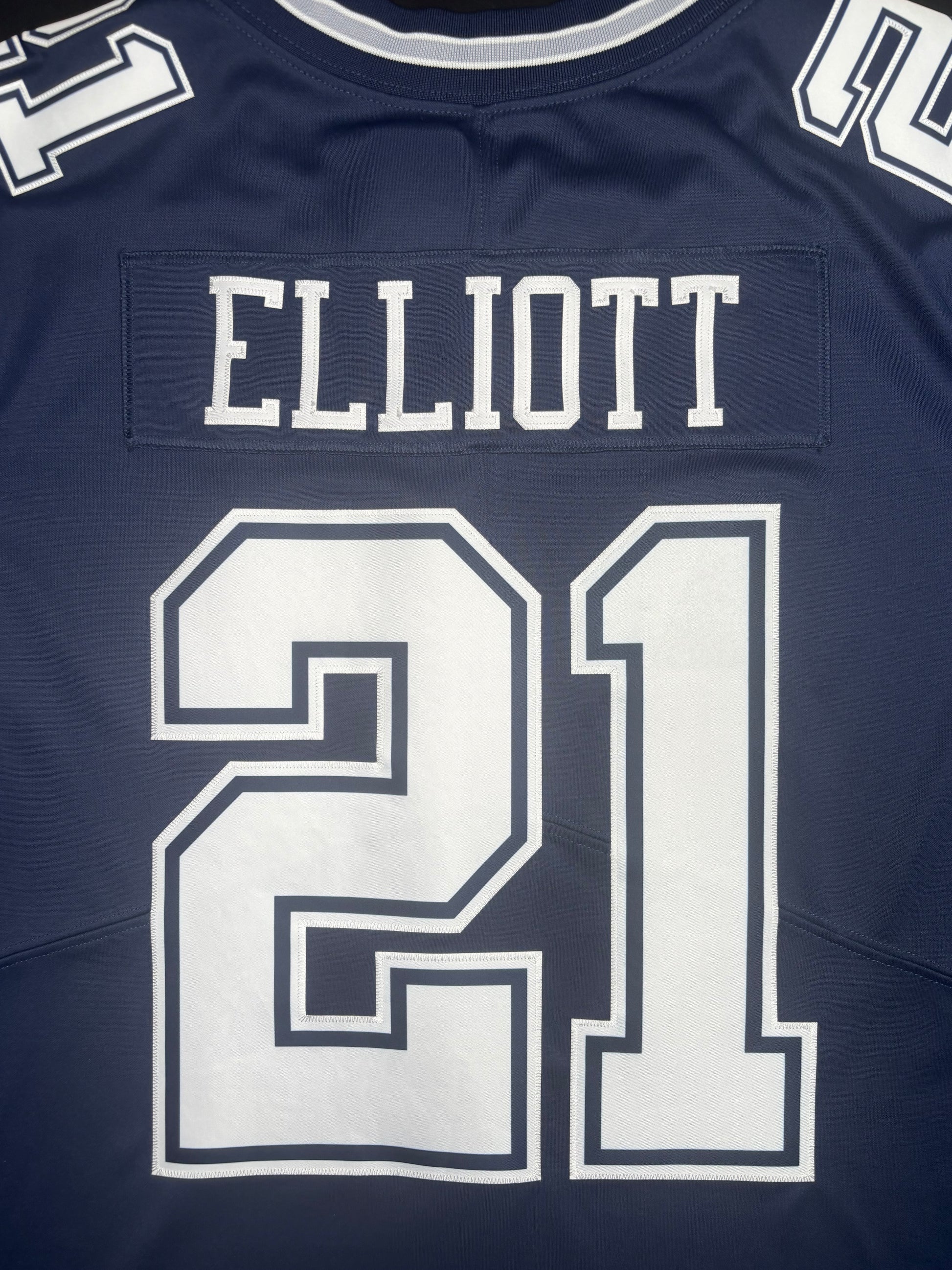 Dallas Cowboys Ezekiel Elliott Nike Elite Football Jersey Size: Large