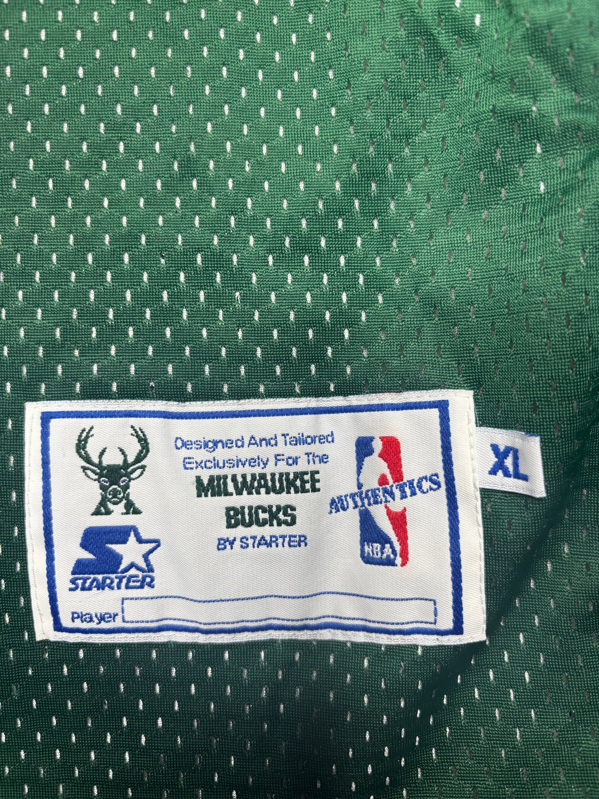 Vintage Milwaukee Bucks Reversible Team Issued Starter NBA Practice Jersey Size: XL