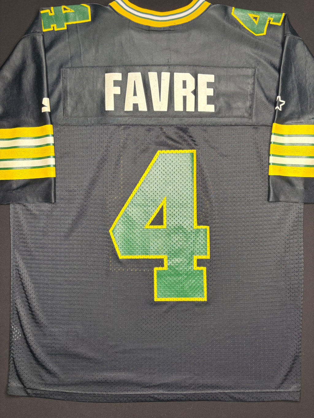 Green Bay Packers Brett Favre Starter Football Jersey Size: 46