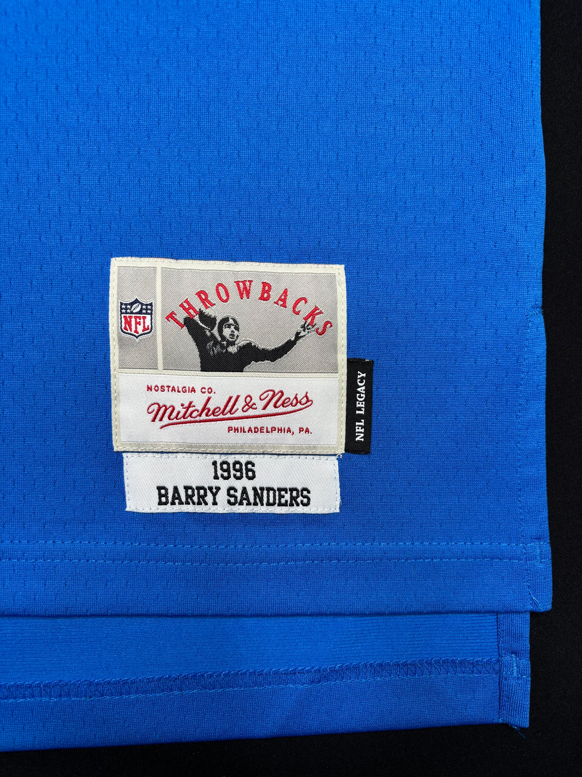 Detroit Lions Barry Sanders Mitchell & Ness Football Jersey Size: Medium