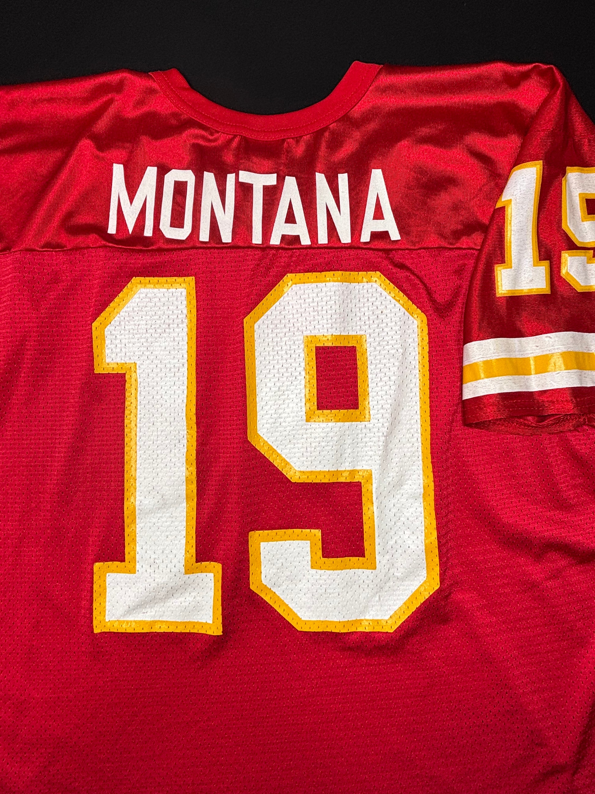 Kansas City Chiefs Joe Montana Wilson Football Jersey Size: XL