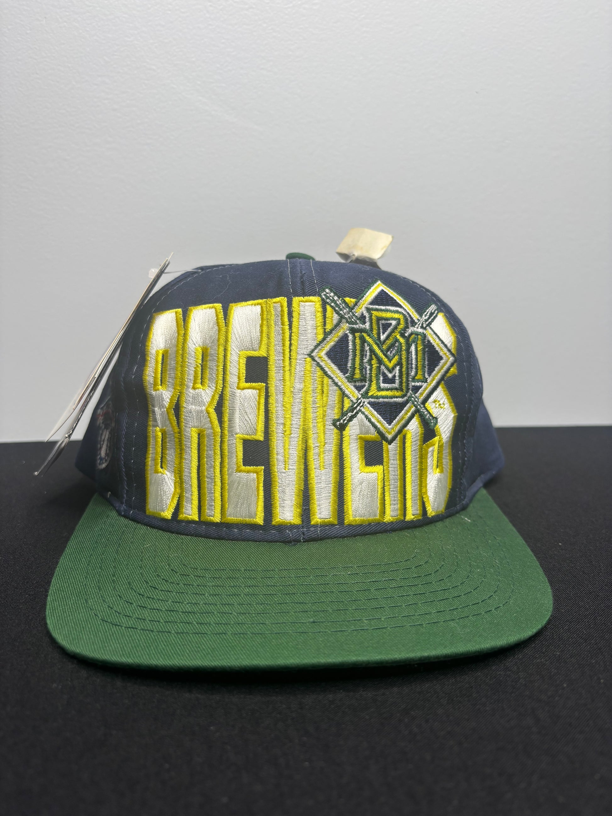 NWT Milwaukee Brewers Logo 7 SnapBack hat