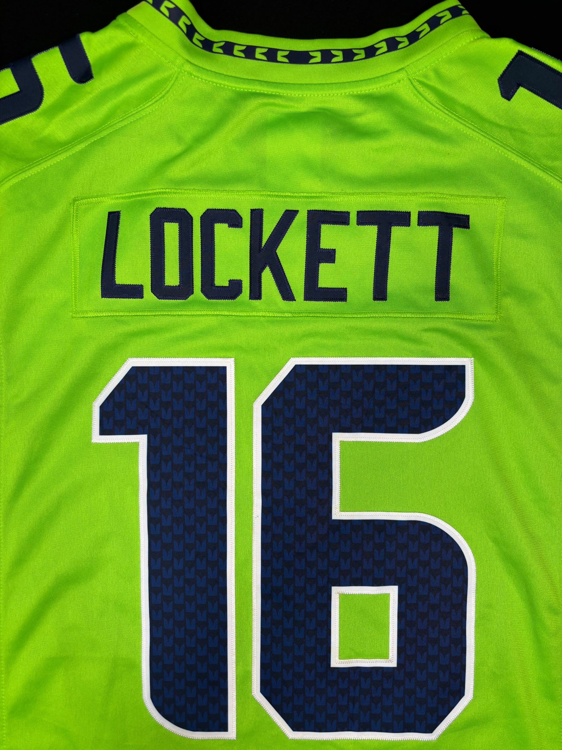 Seattle Seahawks Tyler Lockett Nike Elite Football Jersey Size: XL