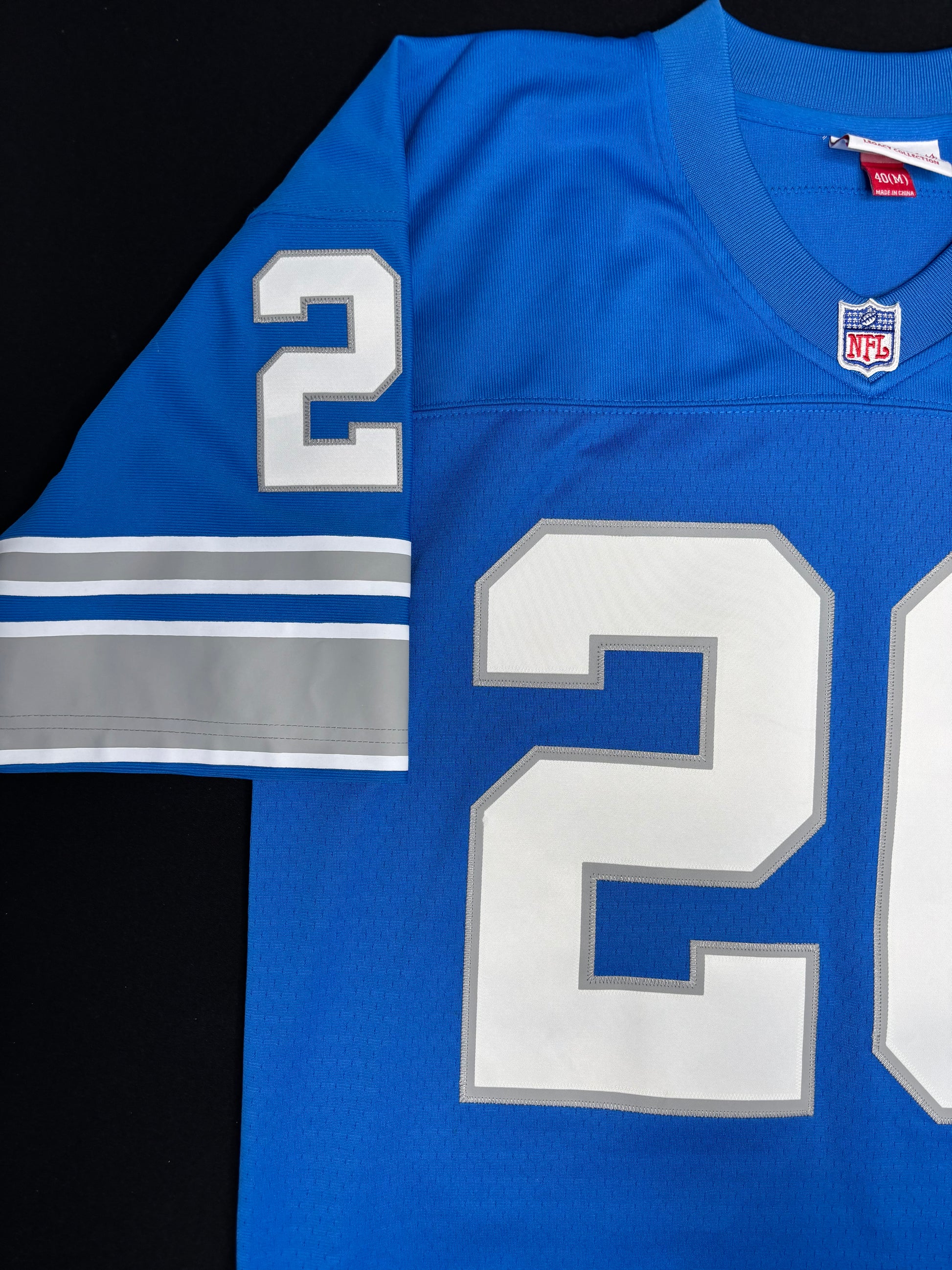 Detroit Lions Barry Sanders Mitchell & Ness Football Jersey Size: Medium