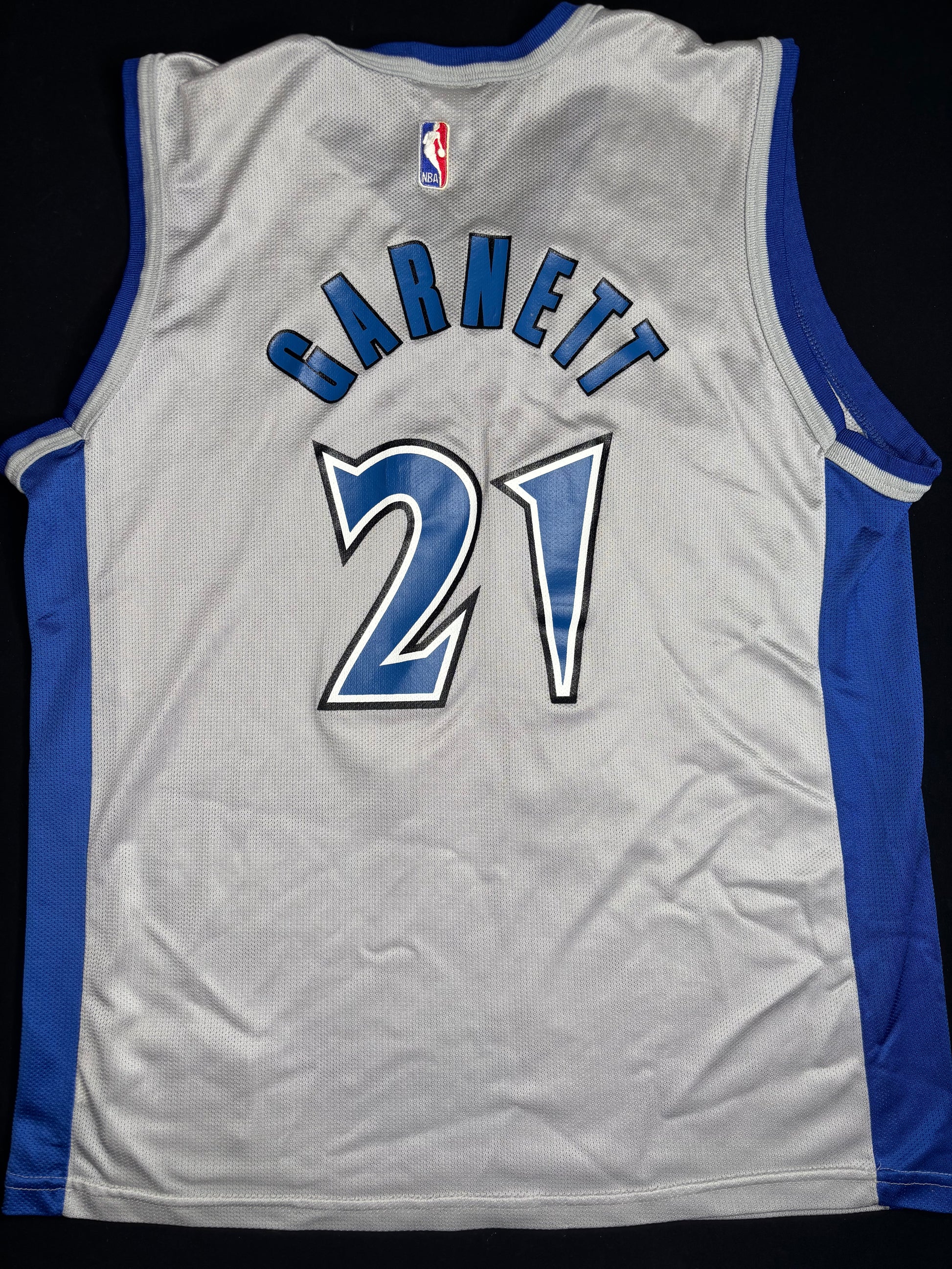 Vintage Minnesota Timberwolves Kevin Garnett Champion Basketball Jersey Size: 40