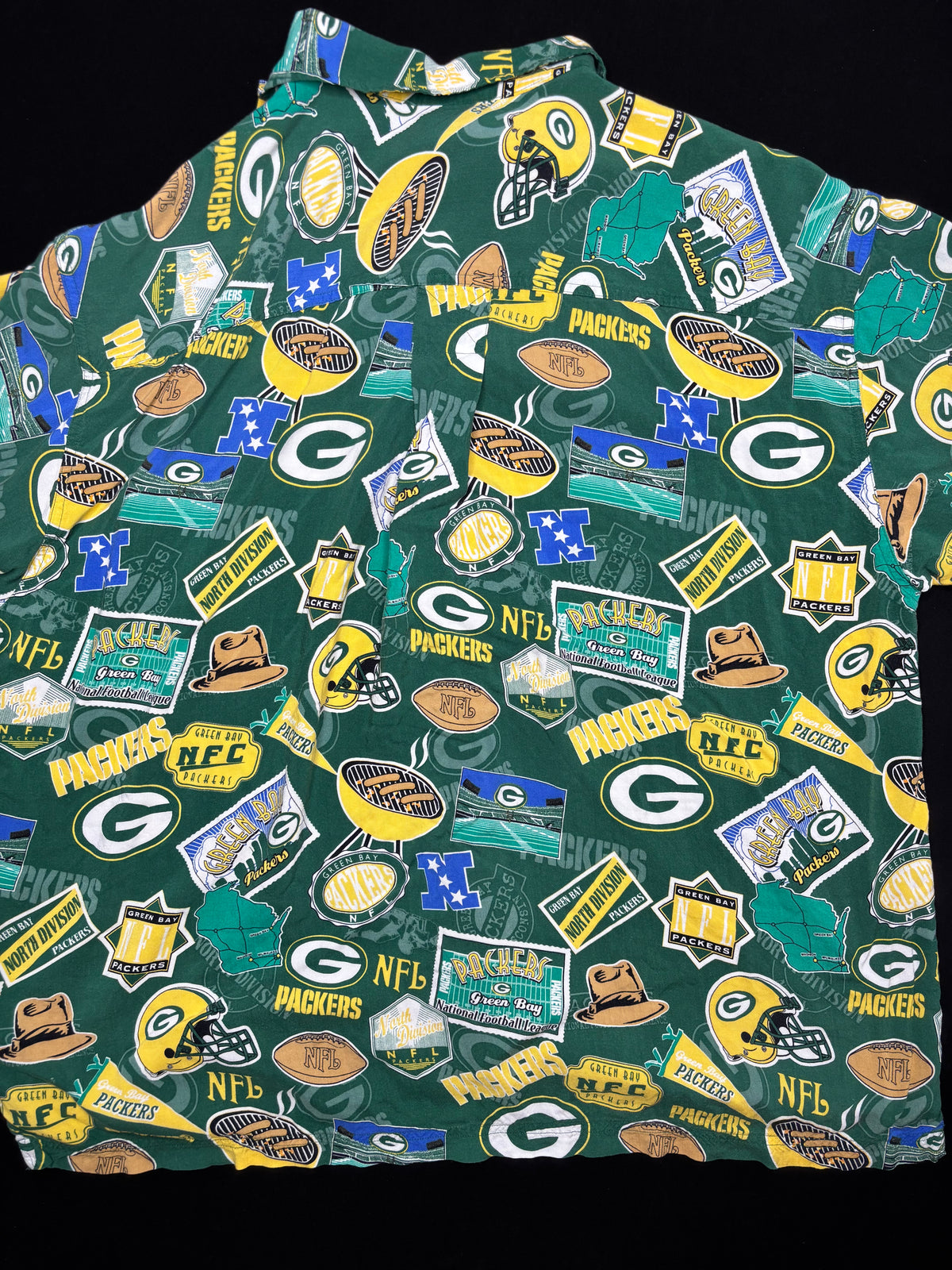 Green Bay Packers Hawaiian Button Up Size: XL