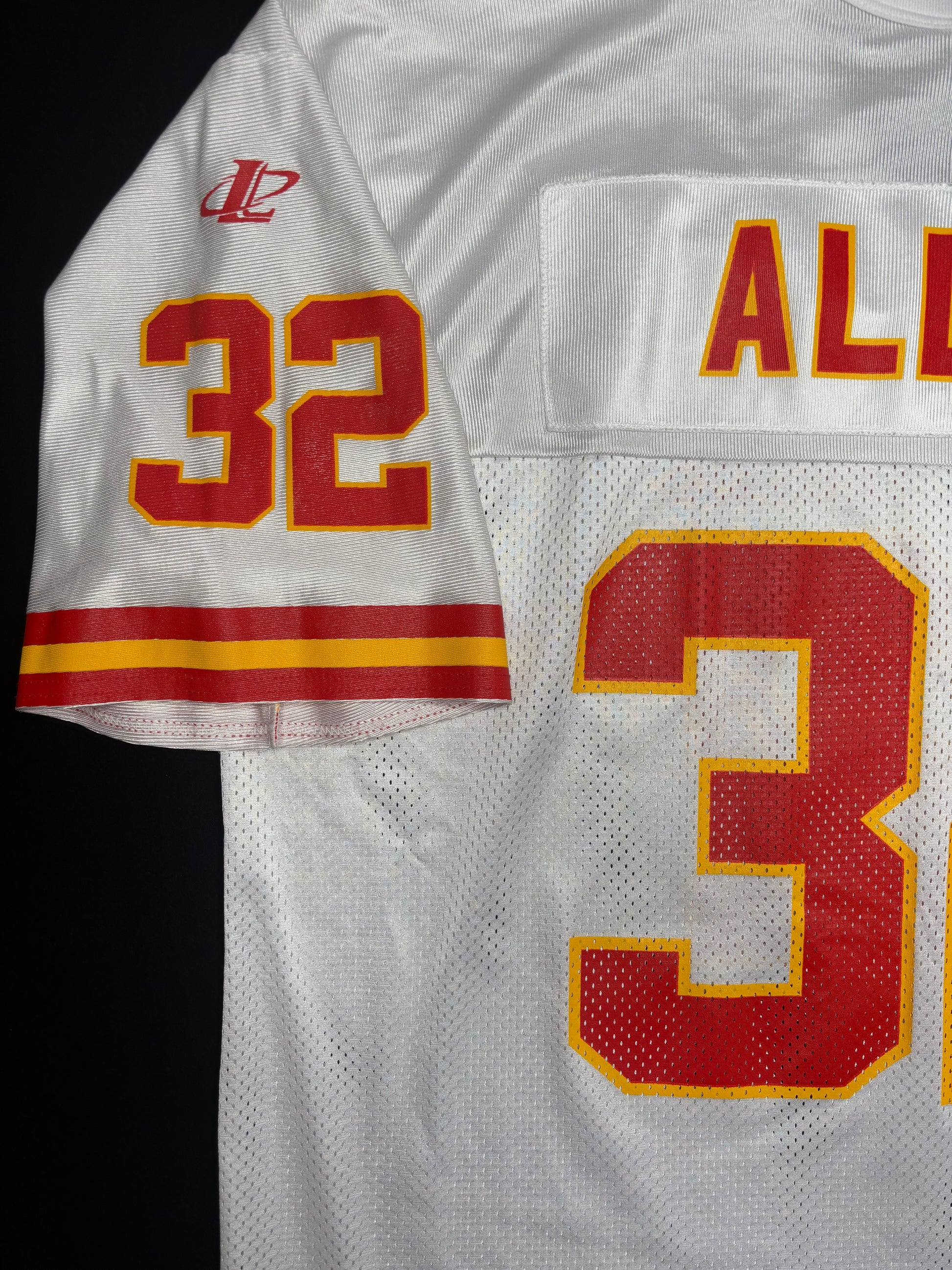 Kansas City Chiefs Marcus Allen Jersey Retirement Commemorative Logo Atheltic Football Jersey Size: XL