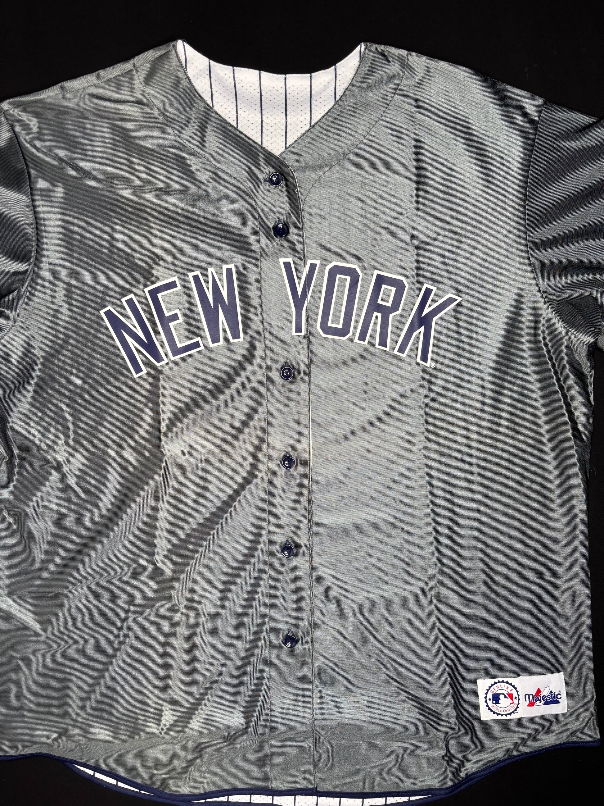 New York Yankees Reversible Majestic Baseball Jersey Size: XXL