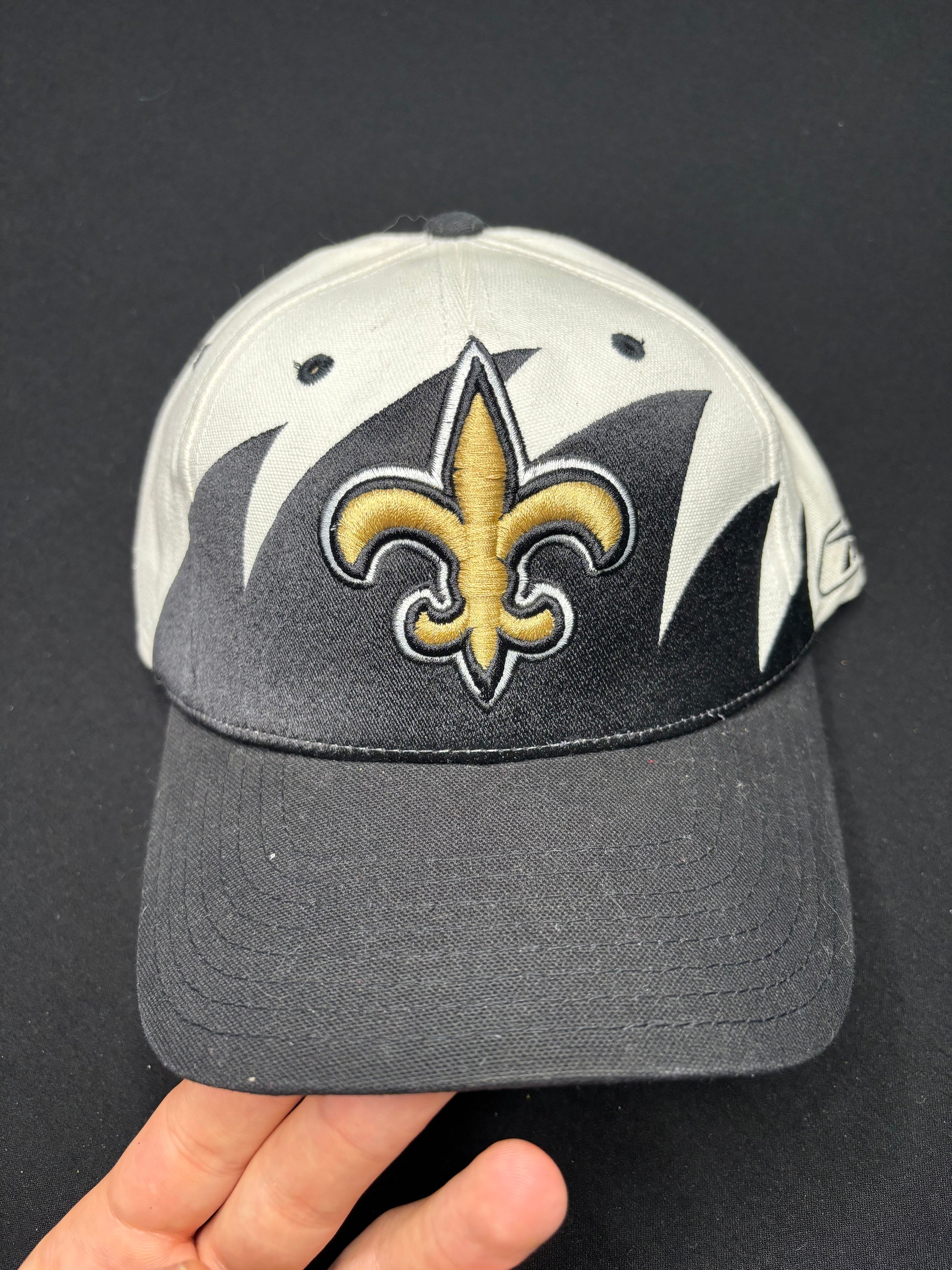 NWT Vintage New Orleans Saints Reebok SharkTooth Strapback Hat