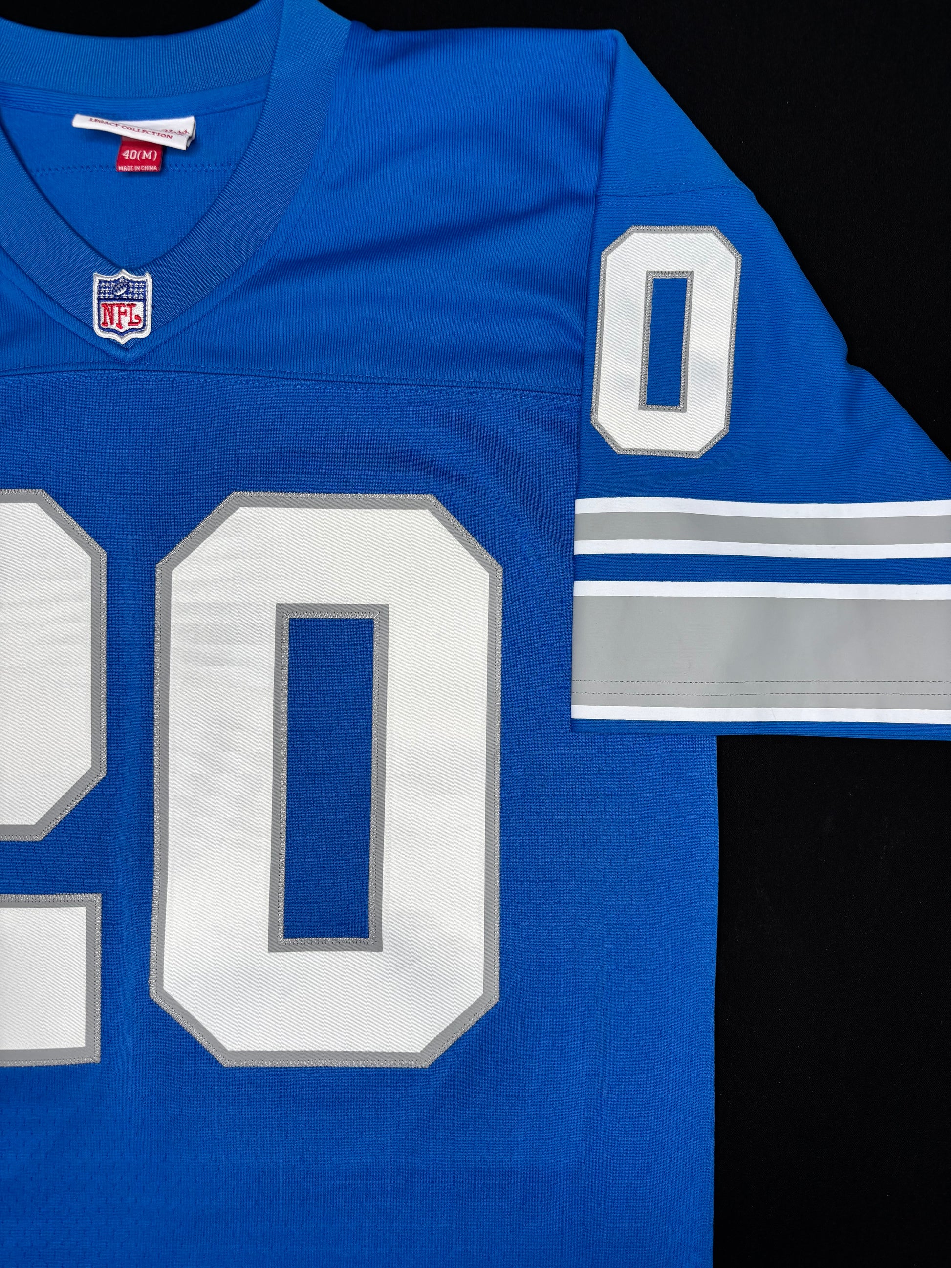 Detroit Lions Barry Sanders Mitchell & Ness Football Jersey Size: Medium