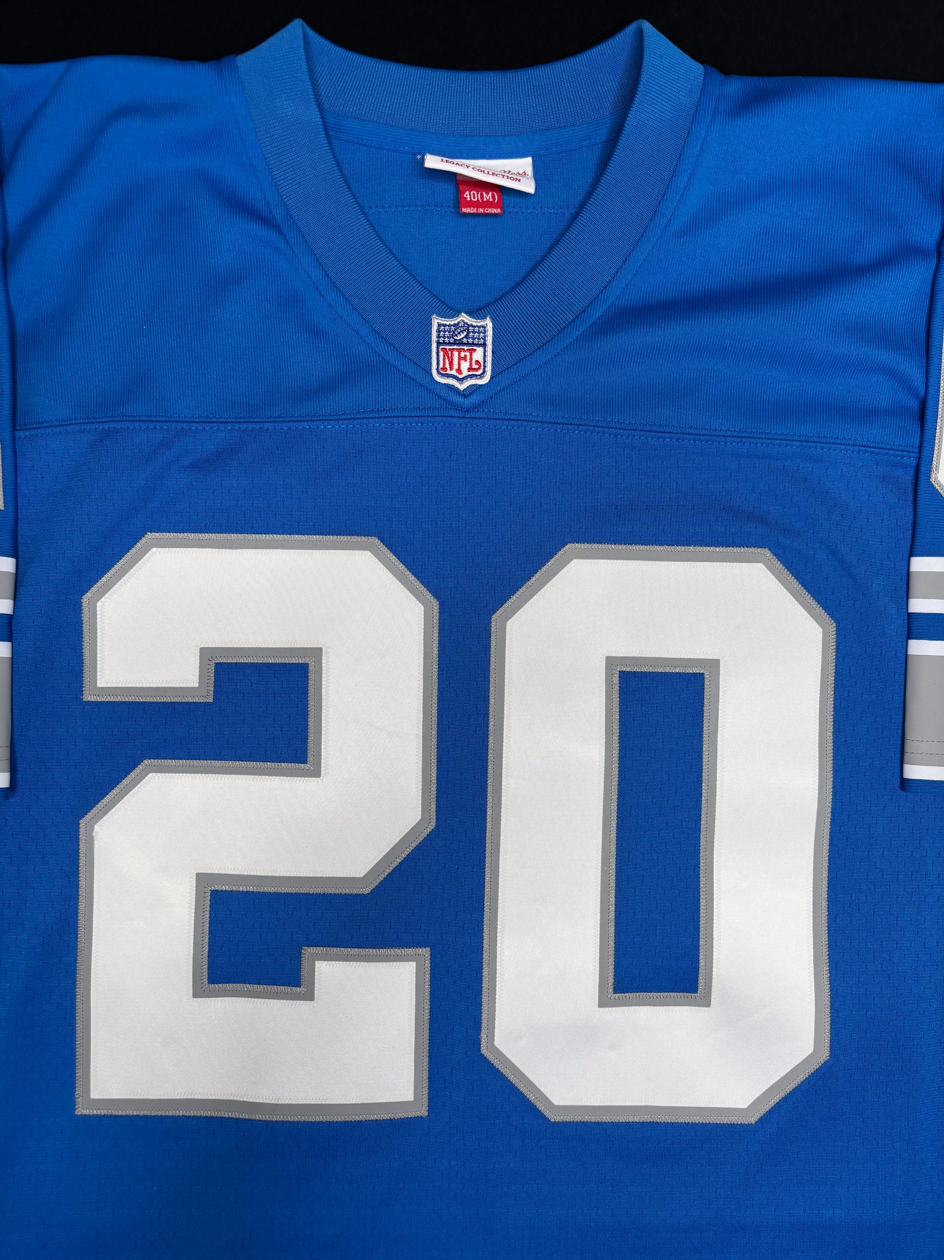 Detroit Lions Barry Sanders Mitchell & Ness Football Jersey Size: Medium