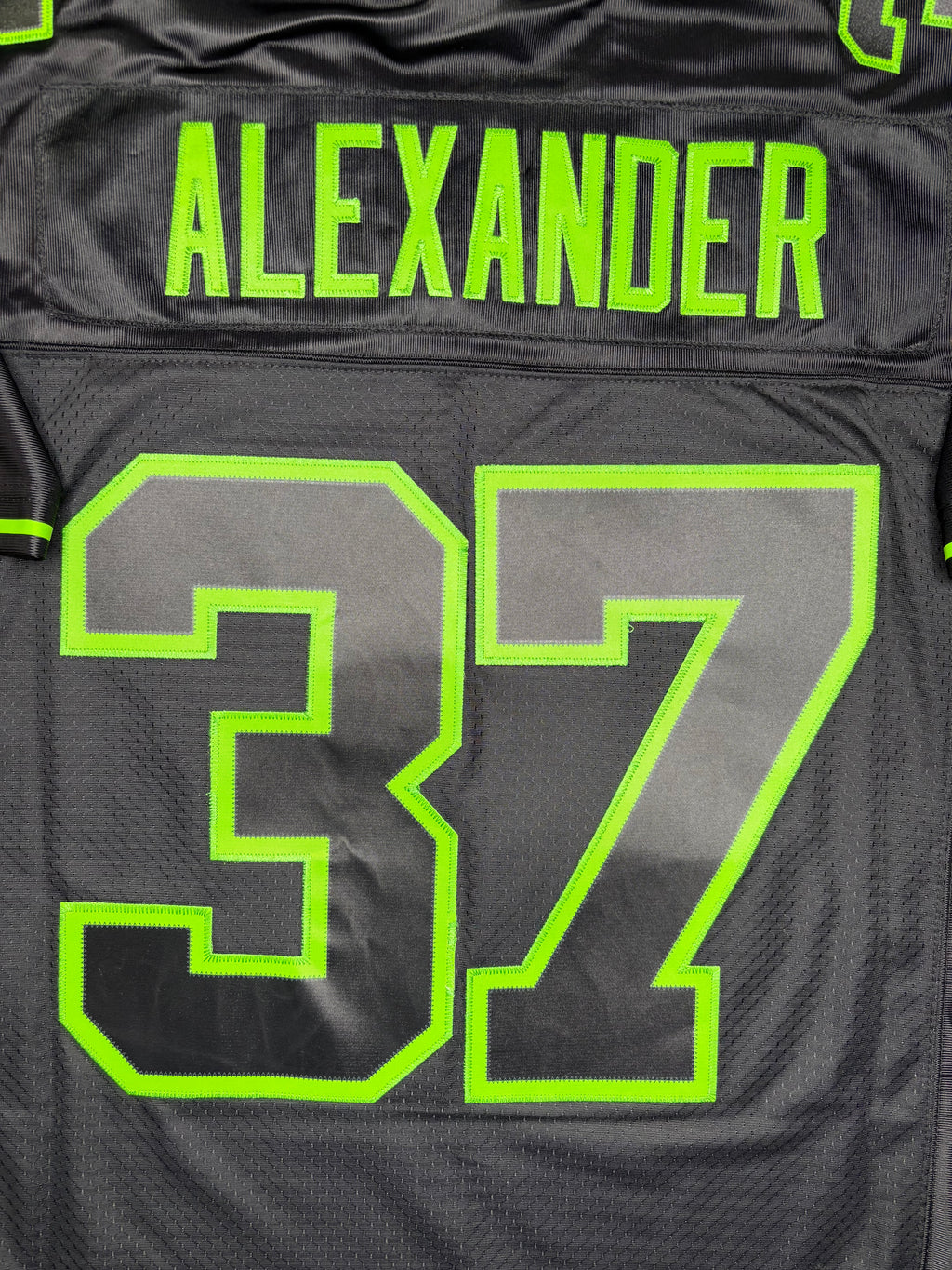 NWT Seattle Seahawks Shaun Alexander Reebok Premier Football Jersey Size: Medium