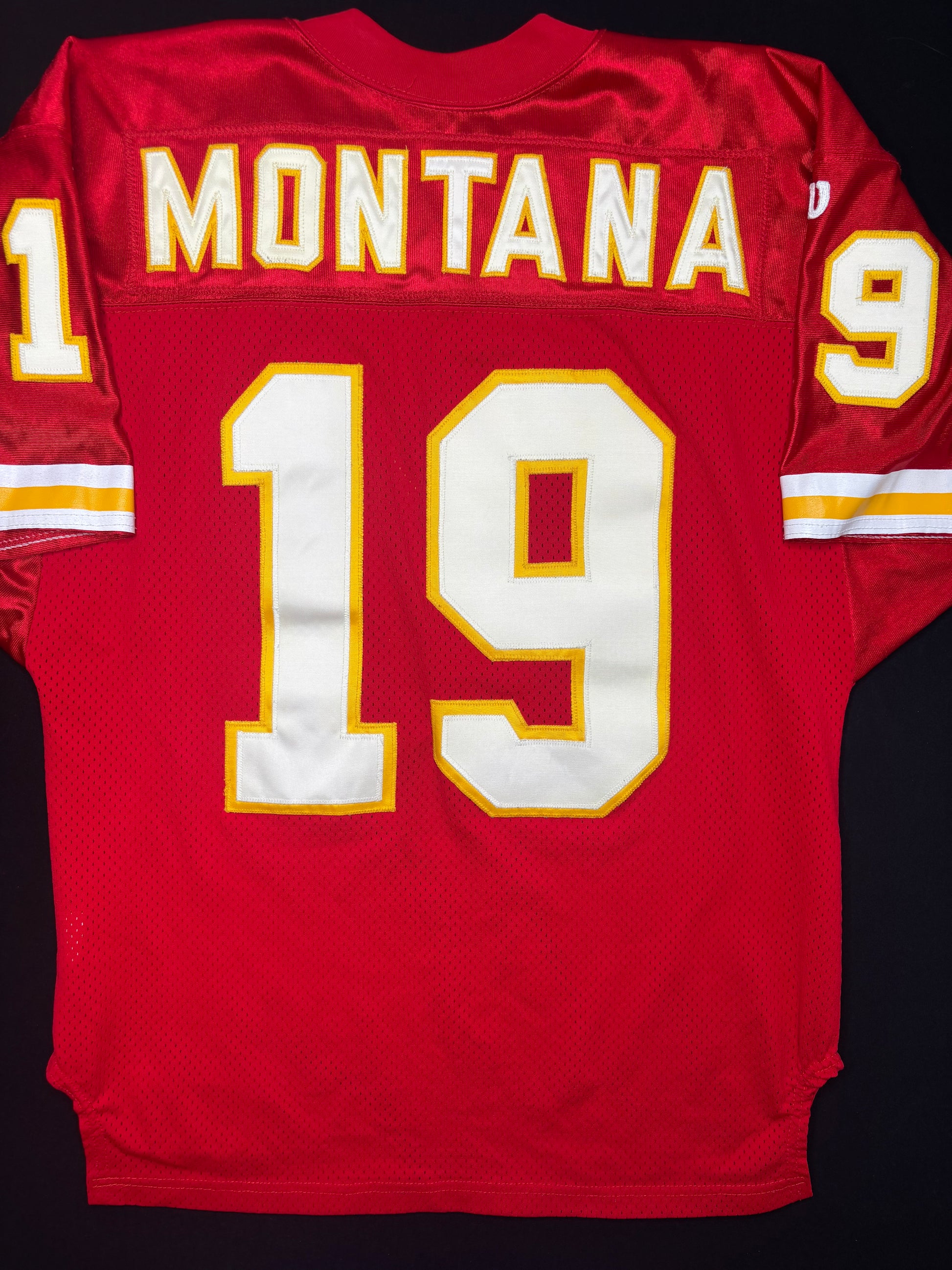 Kansas City Chiefs Joe Montana Wilson Pro Line Authentic W/ 35 Year Anniversary Patch Football Jersey Size: 48