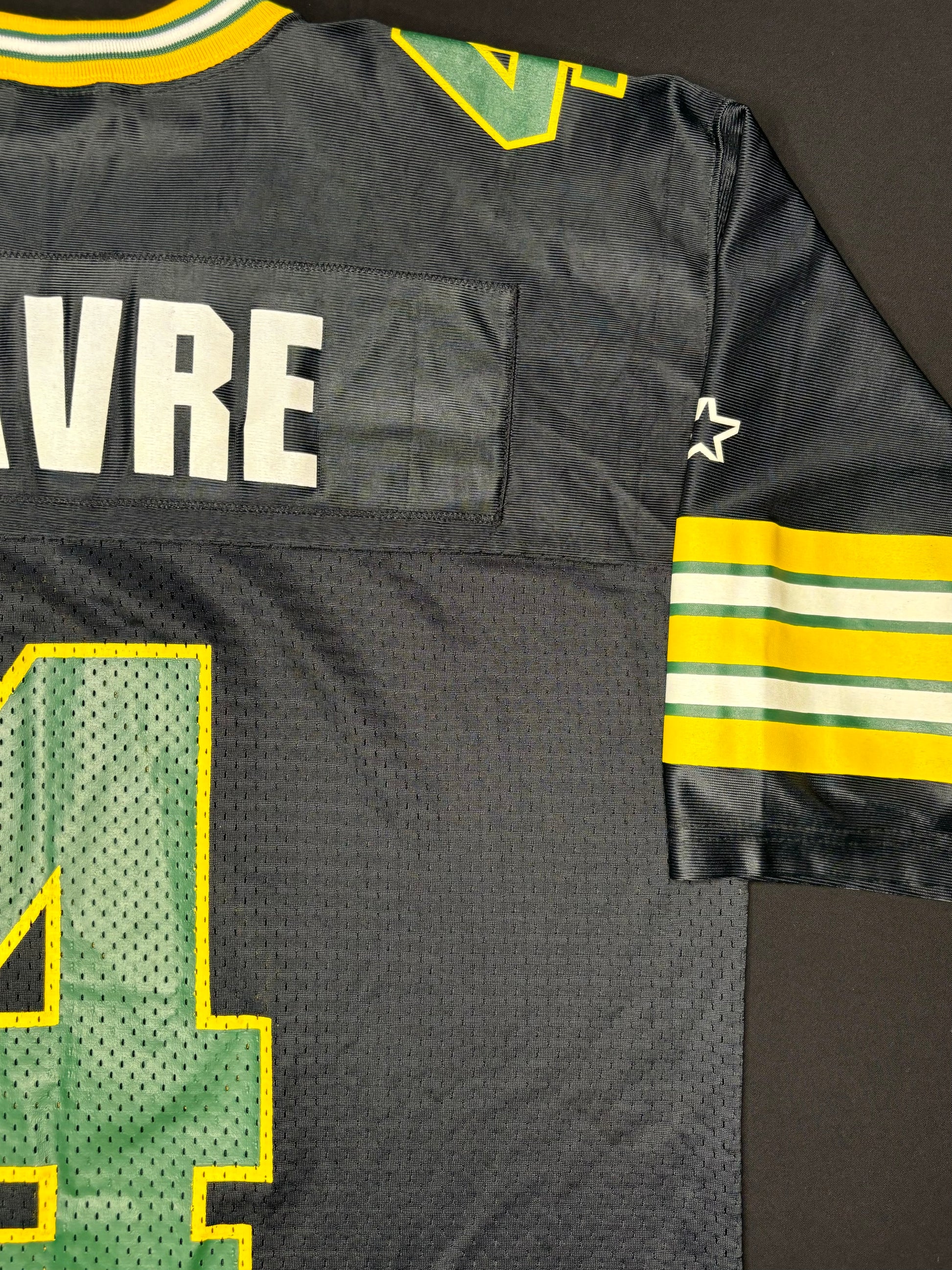 Vintage Green Bay Packers Brett Favre Alt Black Starter Football Jersey Size: 48