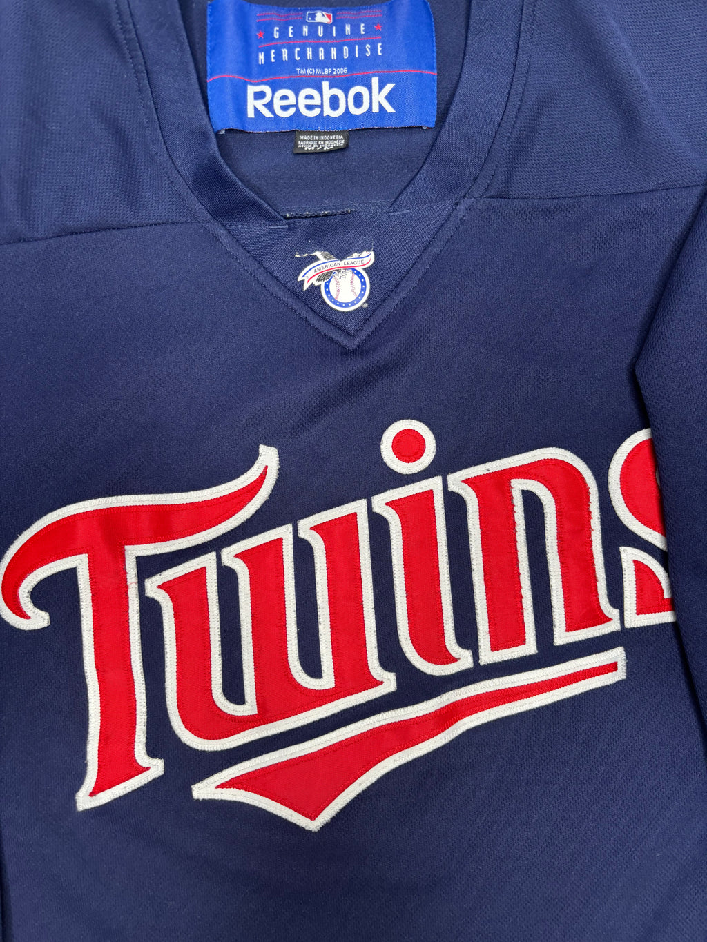 Minnesota Twins Reebok Hockey Jersey Size: Medium