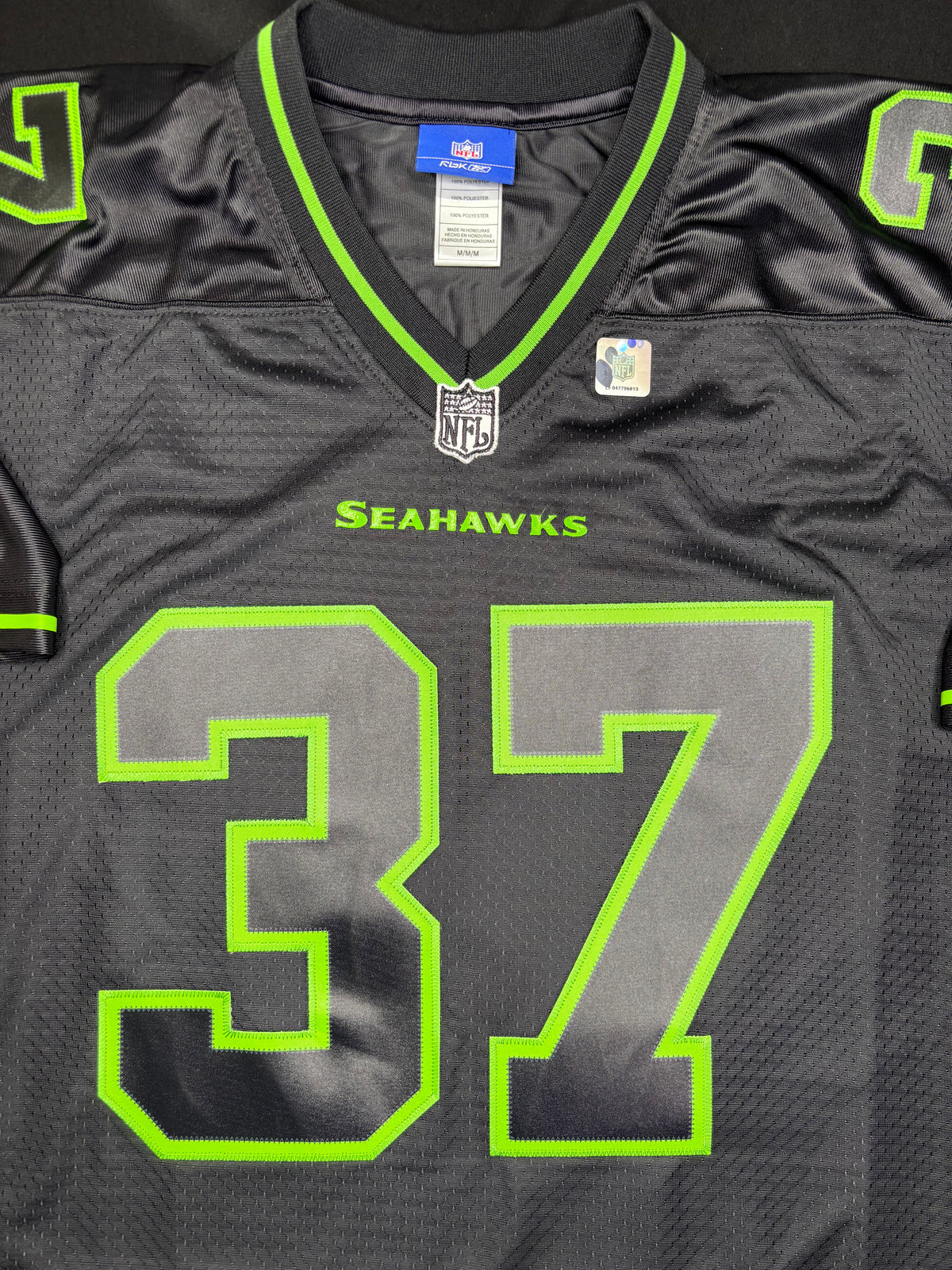 NWT Seattle Seahawks Shaun Alexander Reebok Premier Football Jersey Size: Medium