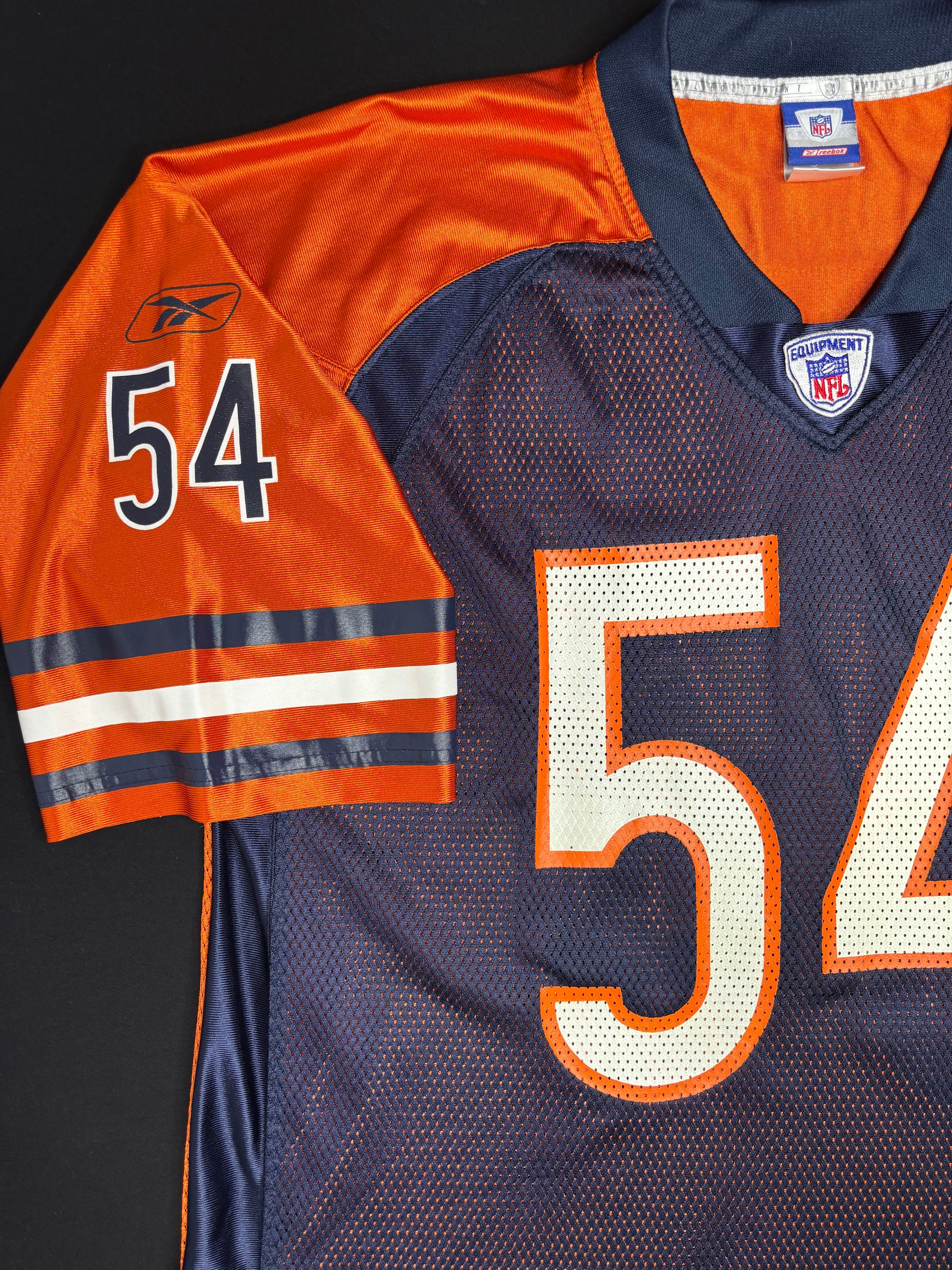 Chicago Bears Brian Urlacher Alt Reebok Football Jersey Size: Large
