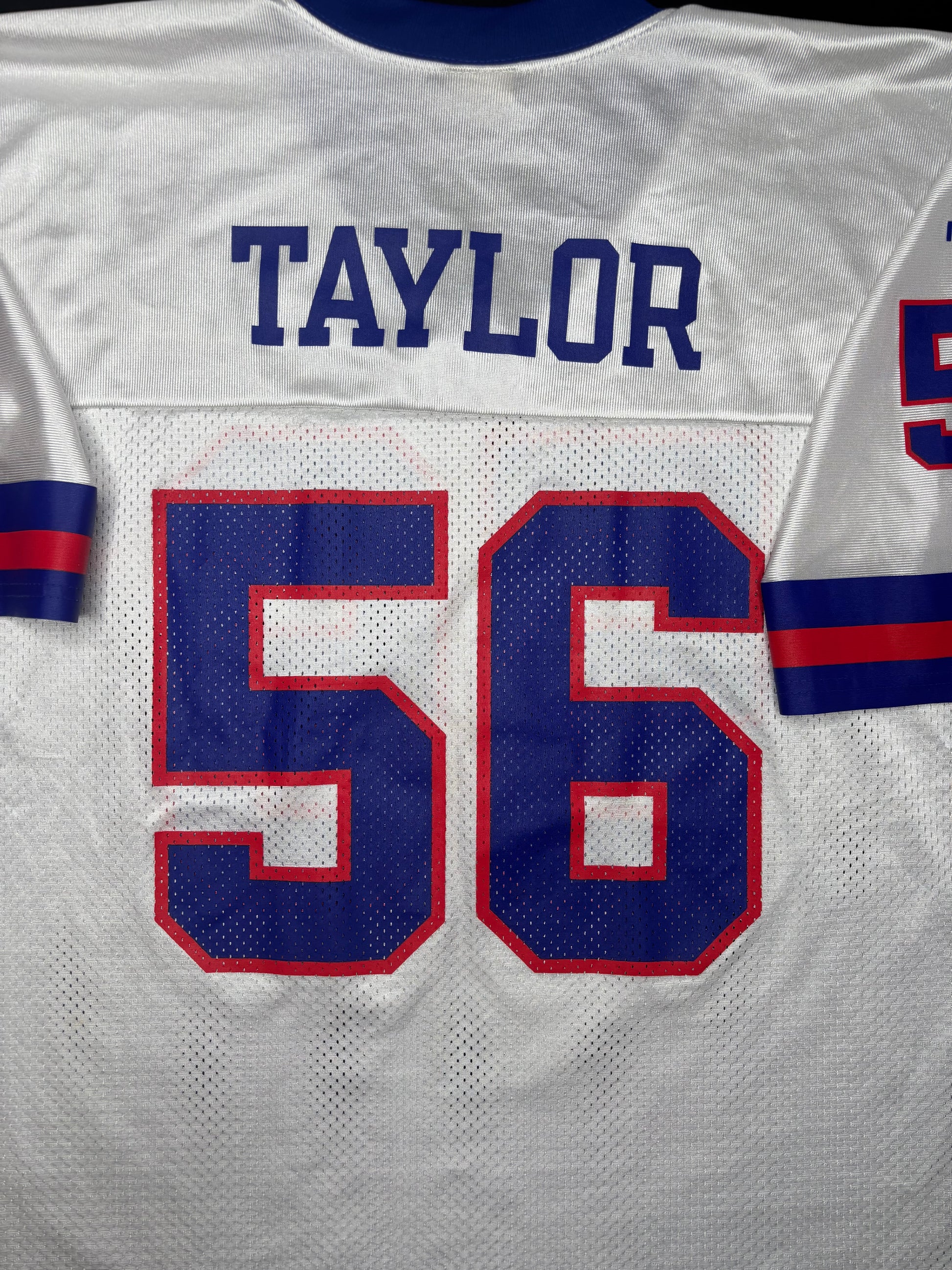 New York Giants Lawrence Taylor Reebok Throwback Football Jersey Size: XL