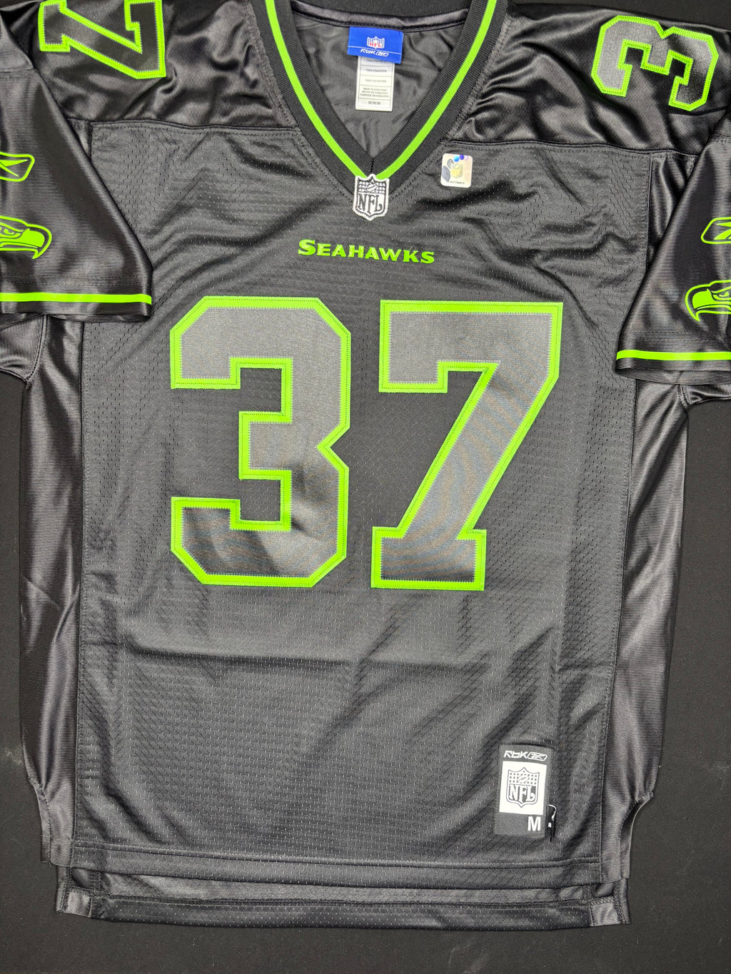 NWT Seattle Seahawks Shaun Alexander Reebok Premier Football Jersey Size: Medium