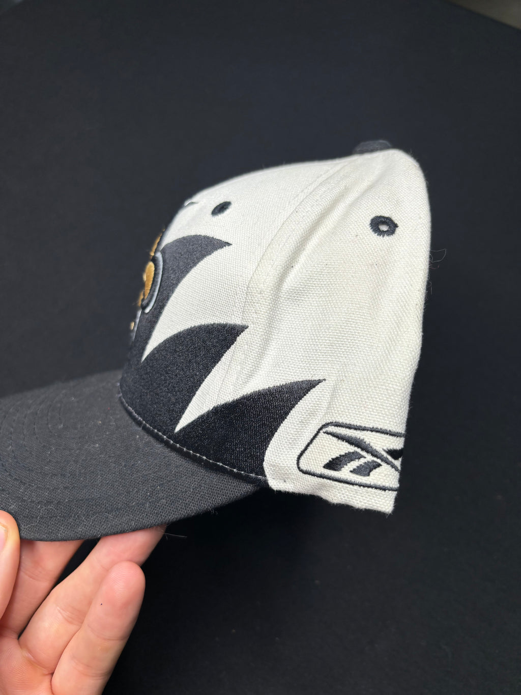 NWT Vintage New Orleans Saints Reebok SharkTooth Strapback Hat