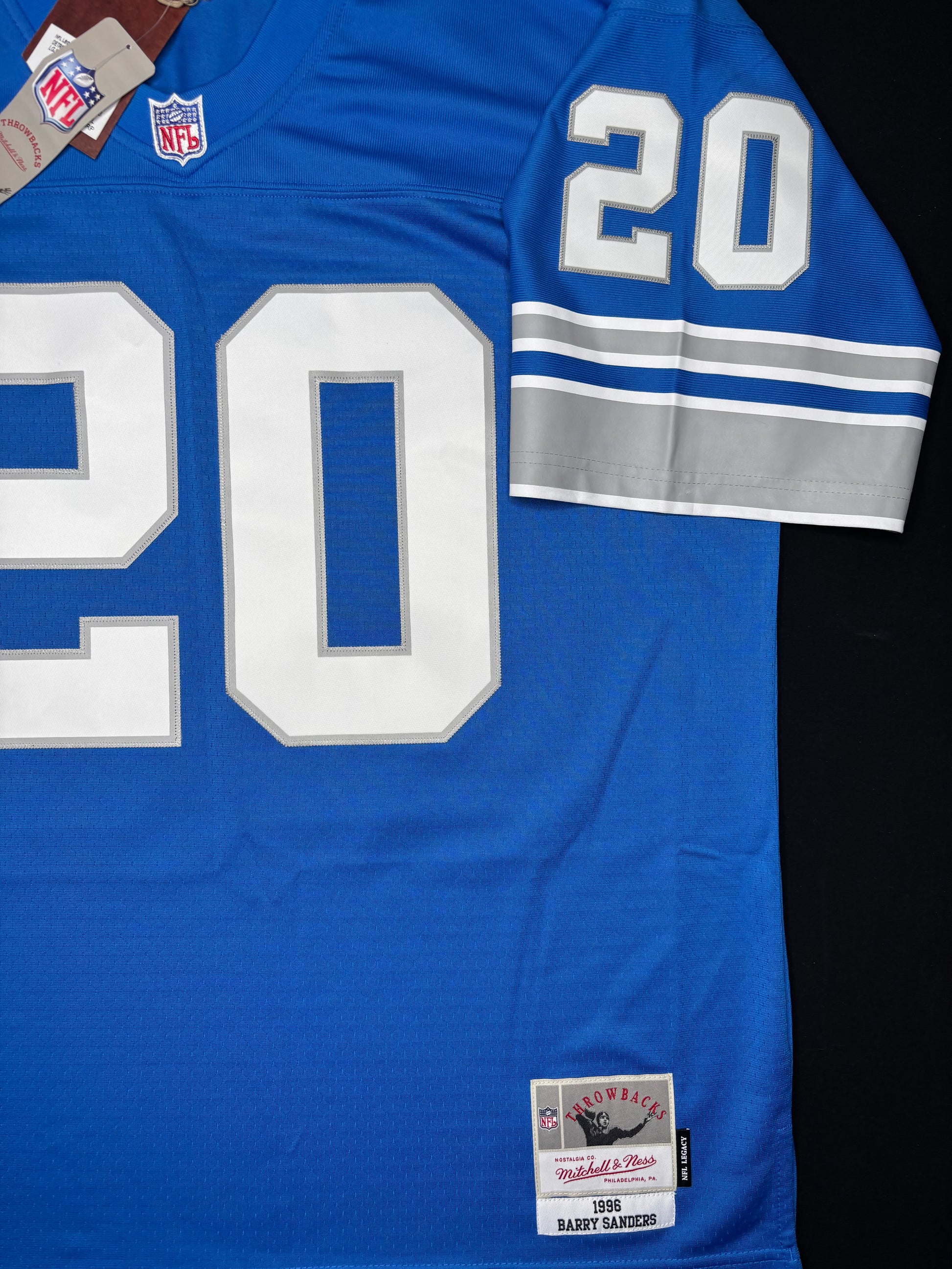 NWT Detroit Lions Barry Sanders Mitchell And Ness Legacy Football Jersey Size: XL