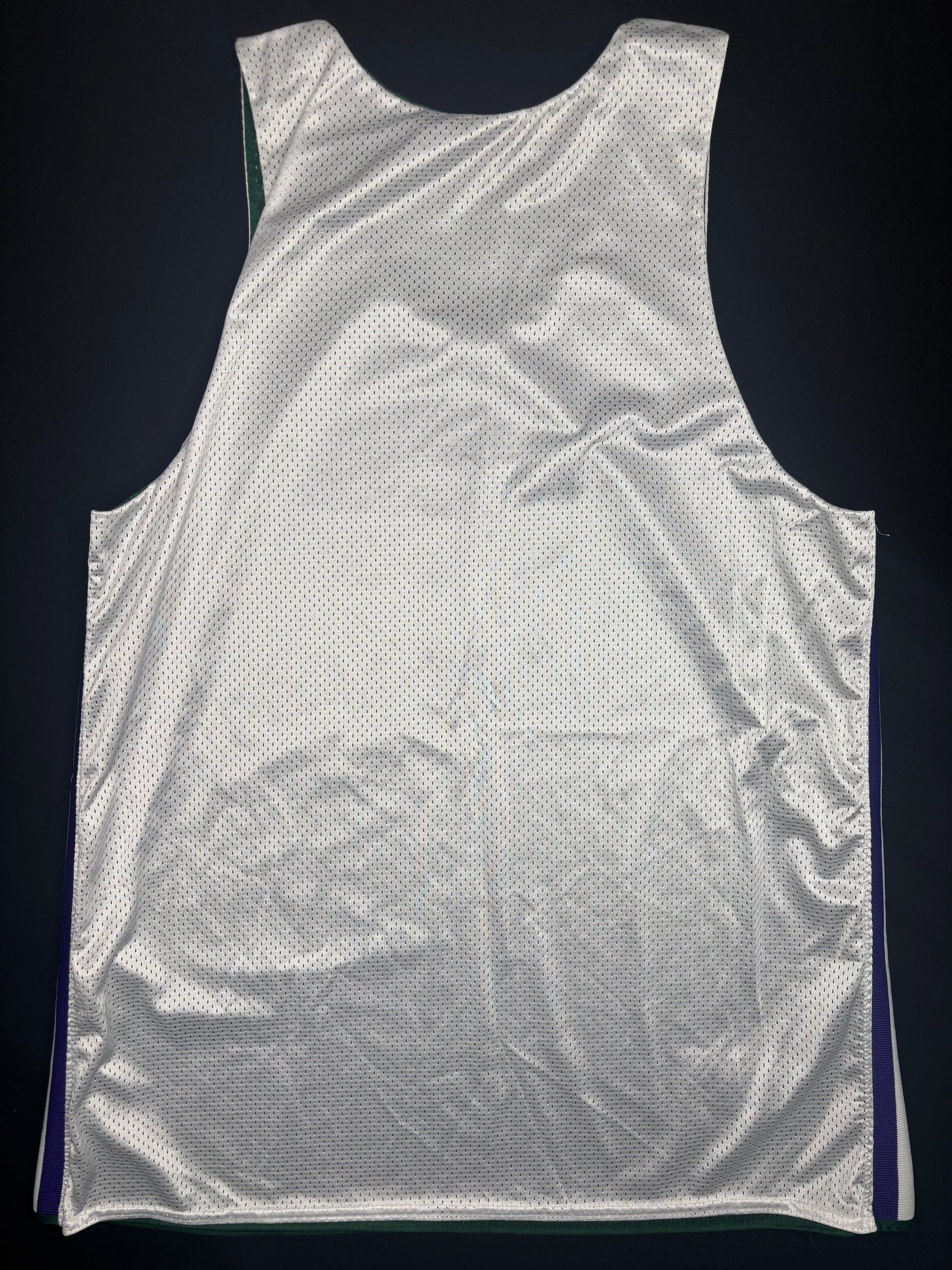 Vintage Milwaukee Bucks Reversible Team Issued Starter NBA Practice Jersey Size: XL