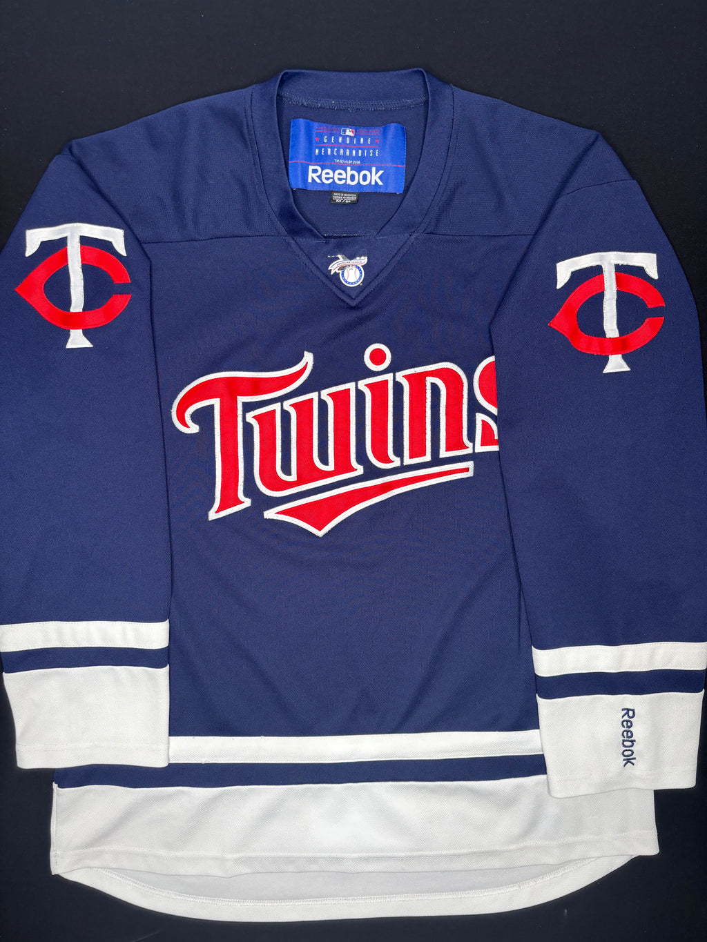 Minnesota Twins Reebok Hockey Jersey Size: Medium