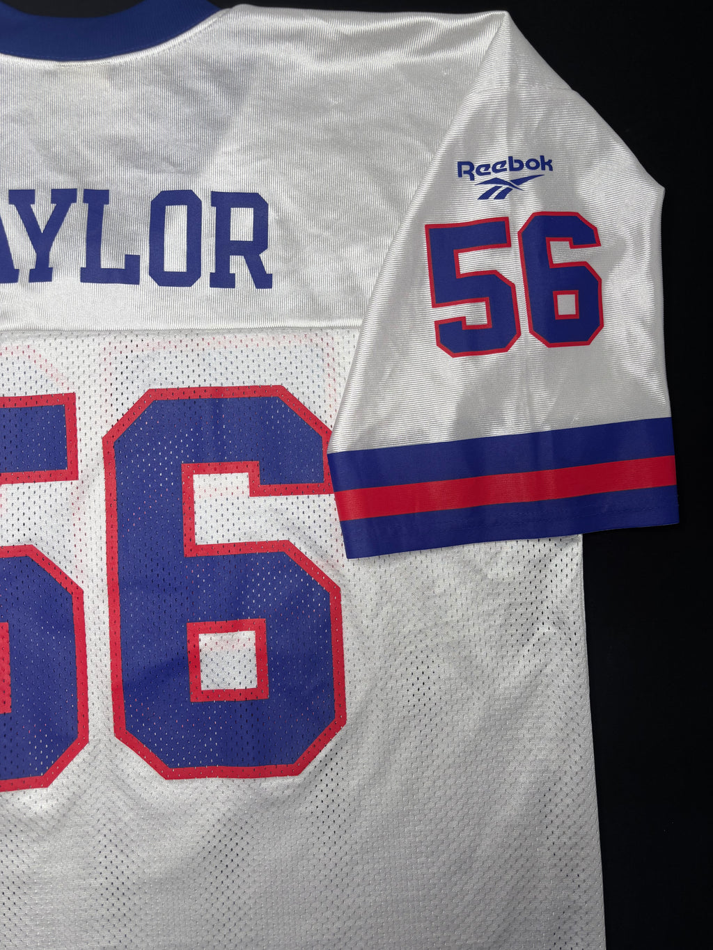 New York Giants Lawrence Taylor Reebok Throwback Football Jersey Size: XL