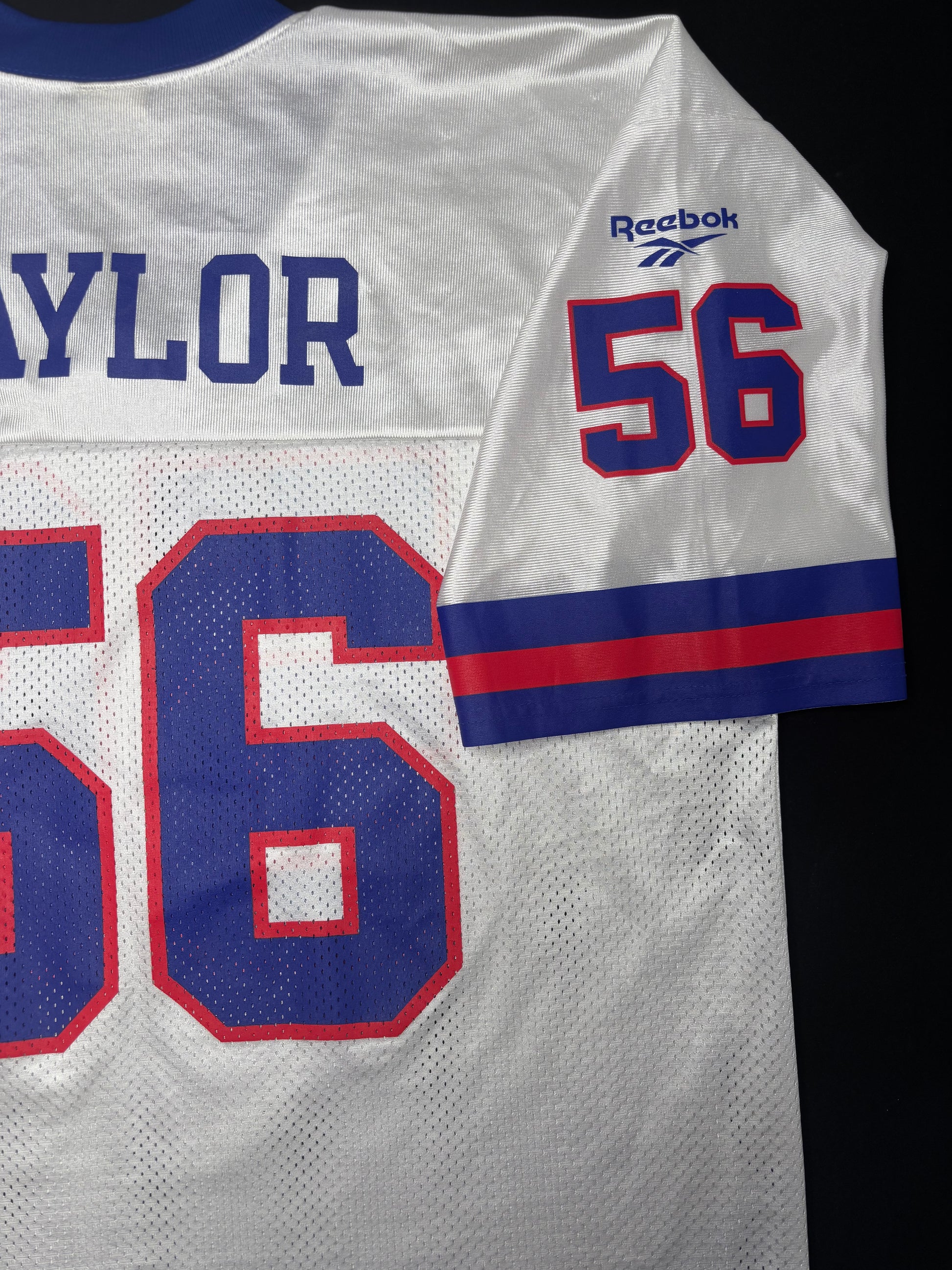 New York Giants Lawrence Taylor Reebok Throwback Football Jersey Size: XL